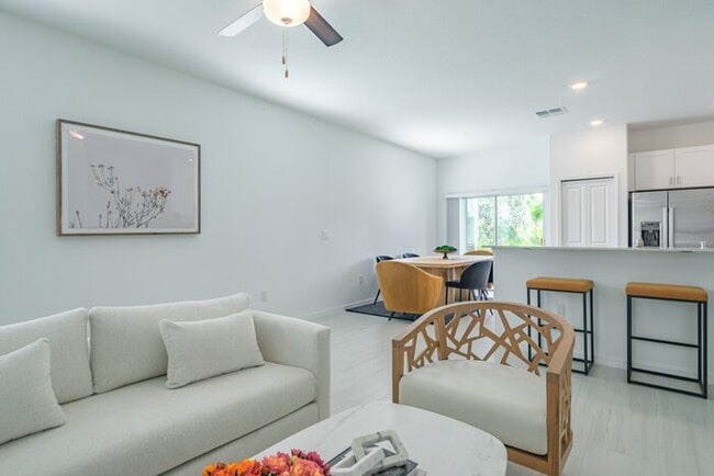 5026 Capri Hbr Dr in Wimauma, FL - Building Photo - Building Photo