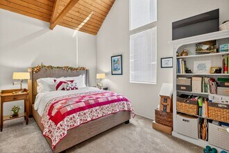 46750 Mountain Cove Dr in Indian Wells, CA - Foto de edificio - Building Photo