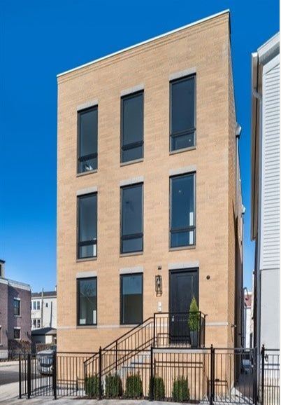 1244 W Huron St in Chicago, IL - Foto de edificio - Building Photo
