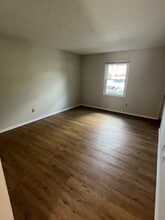 341 N Walnut Ave, Unit 4 in Cookeville, TN - Foto de edificio - Building Photo