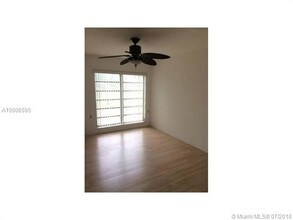 1600 NE 114th St-Unit -201 in Miami, FL - Building Photo - Building Photo