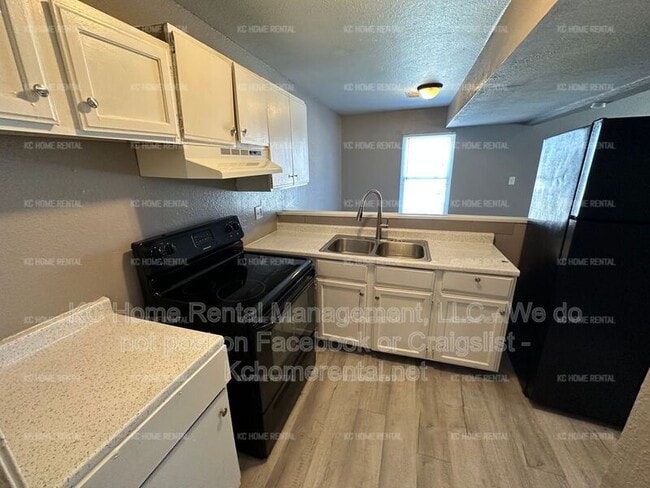 4221 E 60 Terrace in Kansas City, MO - Building Photo - Building Photo