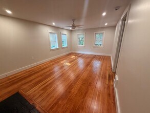40 Gibson St, Unit 3A in Cambridge, MA - Building Photo - Building Photo