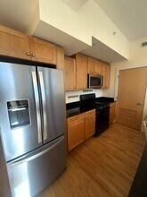 17 Ivaloo St, Unit 9 in Somerville, MA - Building Photo - Building Photo