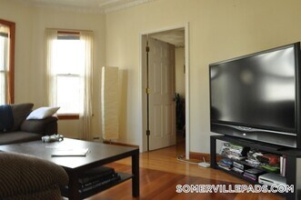 10 Evergreen Ave, Unit 2 in Somerville, MA - Building Photo - Building Photo
