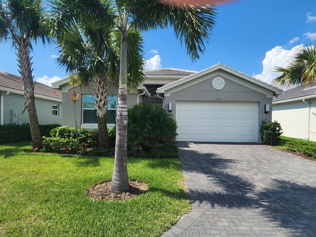 11417 SW Hawkins Terrace in Port St. Lucie, FL - Building Photo - Building Photo