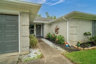 330 Anchor Way in League City, TX - Building Photo - Building Photo