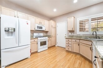 1888 High Mesa Dr in Henderson, NV - Building Photo - Building Photo