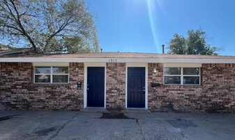 1917 26th St in Lubbock, TX - Building Photo