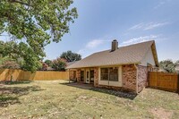 7105 Forestview Dr in Arlington, TX - Building Photo - Building Photo