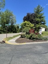 15 Club House Dr-Unit -3G in Fishkill, NY - Building Photo - Building Photo