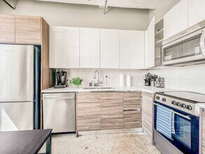 555 Evergreen St, Unit ID1231690P in Dallas, TX - Foto de edificio - Building Photo