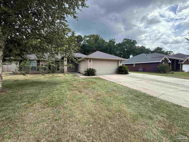 4180 Hazelhurst Dr in Pace, FL - Building Photo - Building Photo