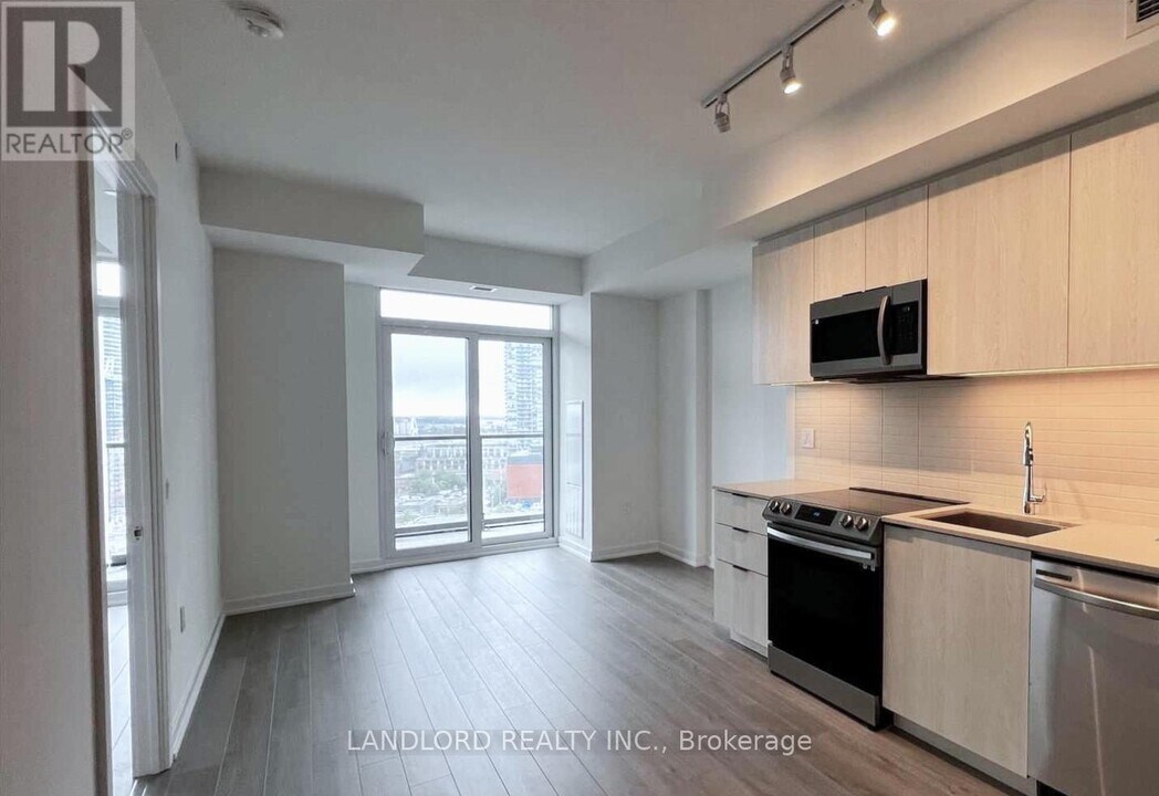 50-1450 Power St in Toronto, ON - Building Photo