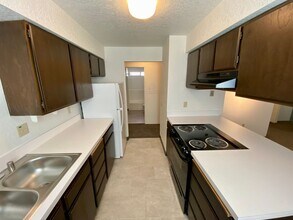 1211 Billy Frank Jr. St in Bellingham, WA - Building Photo - Building Photo