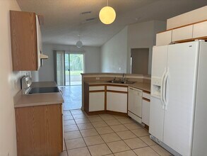 1776 Vista Lake Cir in Melbourne, FL - Building Photo - Building Photo