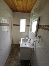 198 Broad St in Masaryktown, FL - Building Photo - Building Photo