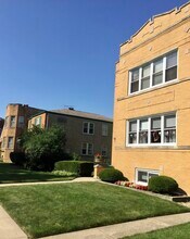 4934 N Marmora Ave in Chicago, IL - Building Photo - Building Photo
