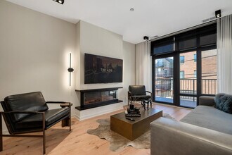 The Ash in Chicago, IL - Foto de edificio - Building Photo