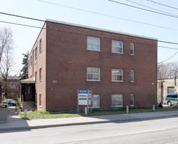 872 Weston Rd in Toronto, ON - Building Photo