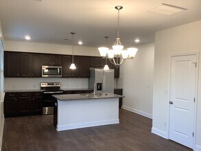 164 River Hwy in Mooresville, NC - Building Photo - Building Photo