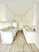 10537 Rose Ave, Unit 2 in Los Angeles, CA - Building Photo - Building Photo