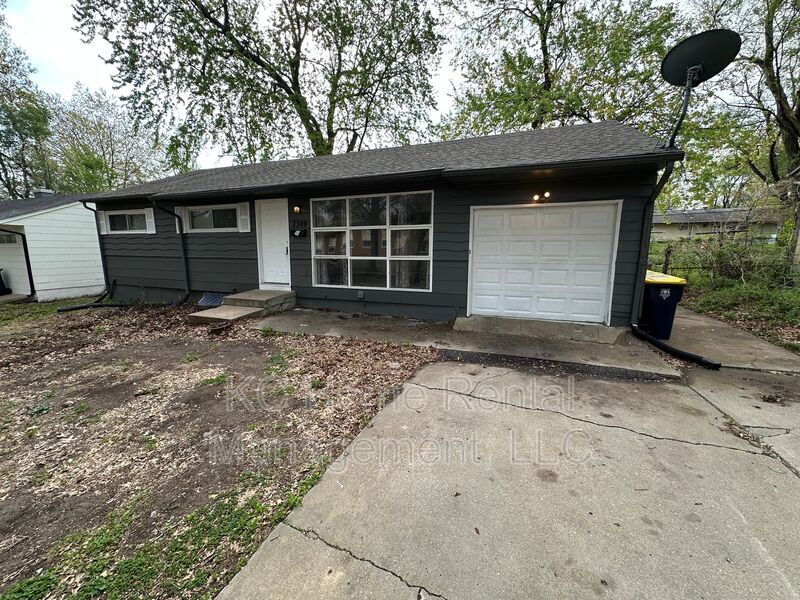 7309 E 111th Terrace in Kansas City, MO - Building Photo