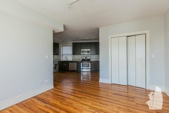 2229 W Wilson Ave in Chicago, IL - Building Photo - Building Photo
