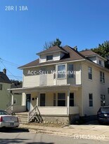 319 Lane in Grand Rapids, MI - Building Photo