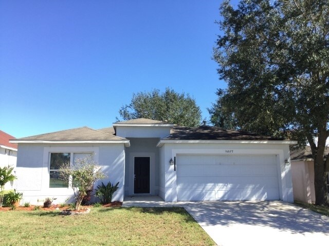 16027 Dorchester Blvd in Clermont, FL - Foto de edificio