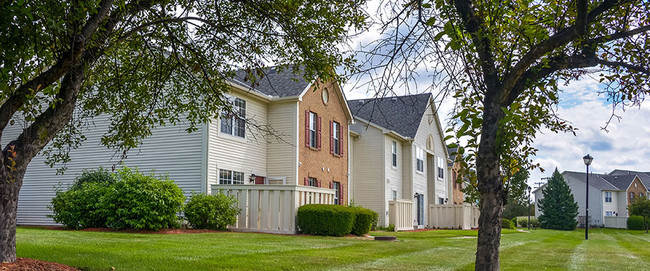 The Village at Appian Way in Gahanna, OH - Building Photo - Building Photo