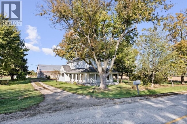 3035 McCormick Rd in Essex, ON - Building Photo - Building Photo