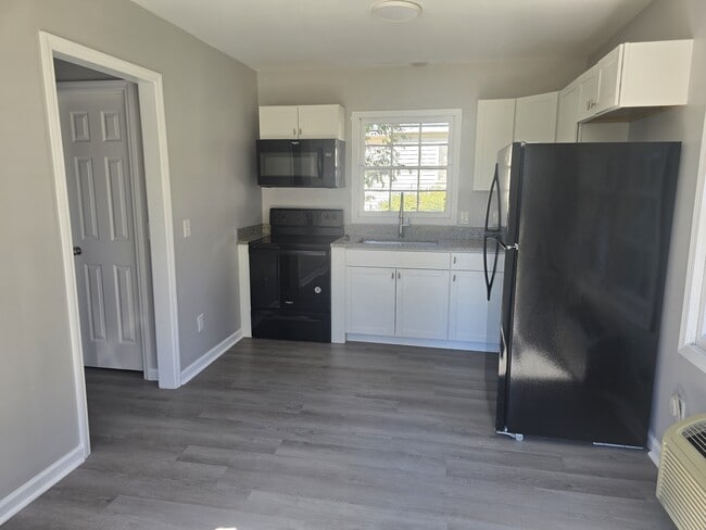 838 Northside Dr E in Statesboro, GA - Building Photo - Building Photo