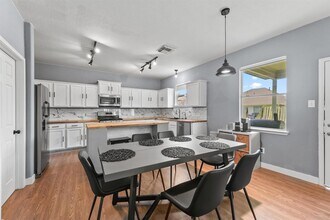 6131 Wilcox Point Dr in Spring, TX - Building Photo - Building Photo