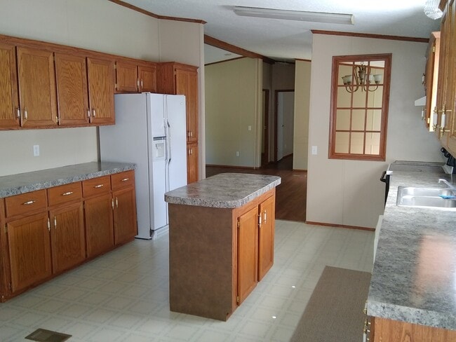 250 Perkins Loop in Deridder, LA - Building Photo - Building Photo