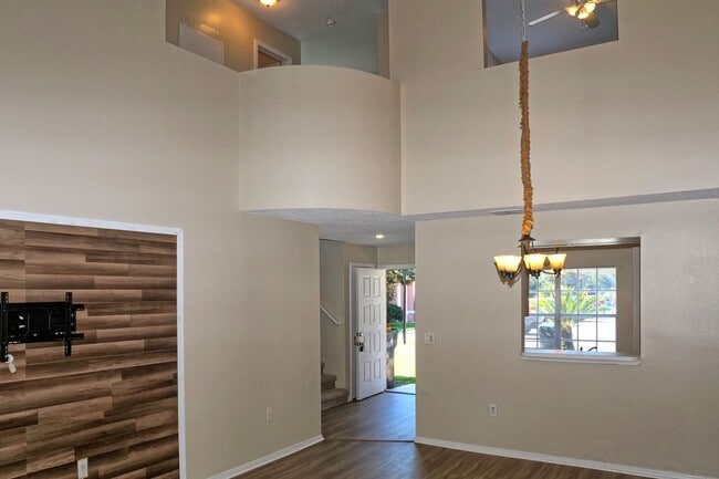 860 Monopoly Ct in Orlando, FL - Building Photo - Building Photo