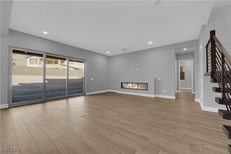 10648 Stone Ledge Ave in Las Vegas, NV - Building Photo - Building Photo
