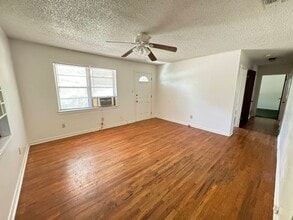 212 W Robin Ln in Harker Heights, TX - Building Photo - Building Photo