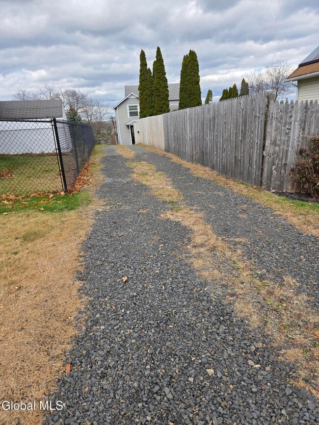 property at 5 Maple St