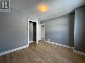 130 York St in St Catharines, ON - Building Photo - Building Photo