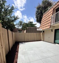 507 Green Springs Pl in West Palm Beach, FL - Foto de edificio - Building Photo