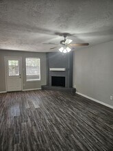 2 Ollerton Ln in Conroe, TX - Building Photo - Building Photo