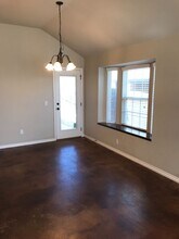 821 Caracara Dr in Norman, OK - Building Photo - Building Photo