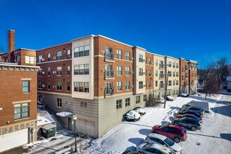 Ripley Gardens in Minneapolis, MN - Foto de edificio - Building Photo