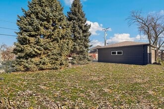 159 Queenswood Rd in Bolingbrook, IL - Foto de edificio - Building Photo