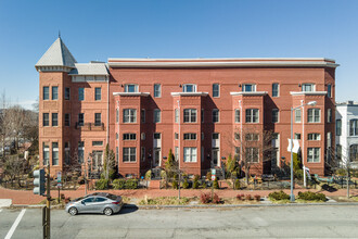 1900 Vermont Ave NW in Washington, DC - Building Photo - Building Photo