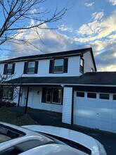 70 Berkshire Ln in Willingboro, NJ - Building Photo - Building Photo