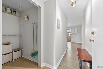 576 Village Blvd N in Baldwinsville, NY - Building Photo - Building Photo