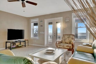 72 Gulf Blvd in Indian Rocks Beach, FL - Building Photo - Building Photo