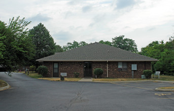 The Ridge at Crestview Apartments in Dayton, OH - Foto de edificio - Building Photo